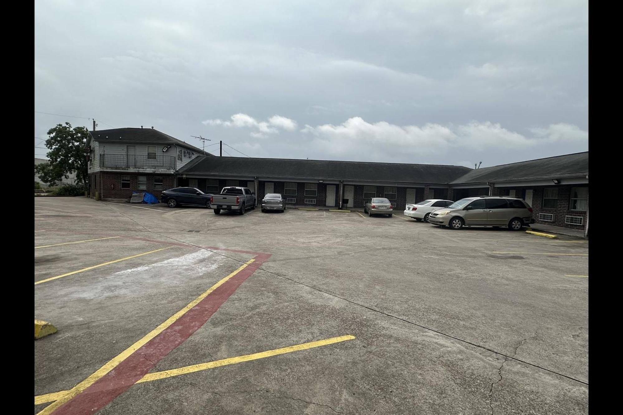 Travel Inn By Oyo La Marque Texas City I-45 المظهر الخارجي الصورة